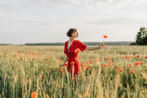 Read more about the article 10 Habits Of Highly Attractive People